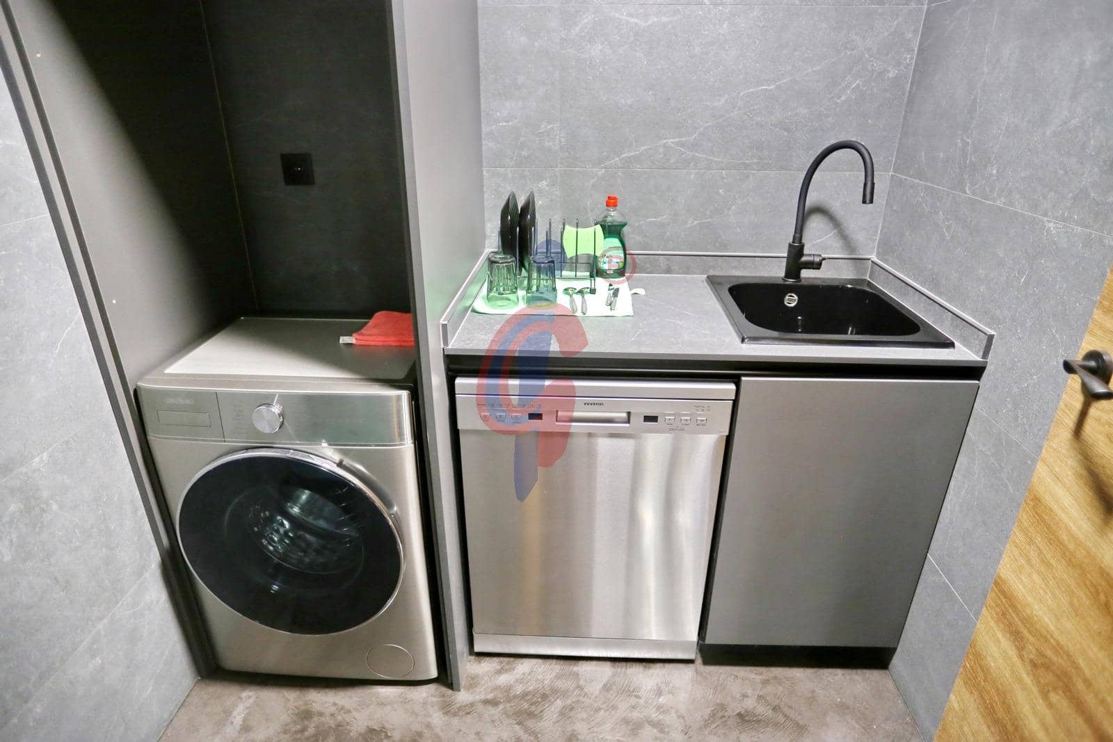 2 sovrum Lägenhet till salu i Guardamar del Segura med garage - 170 000 € (Ref: 9743161)