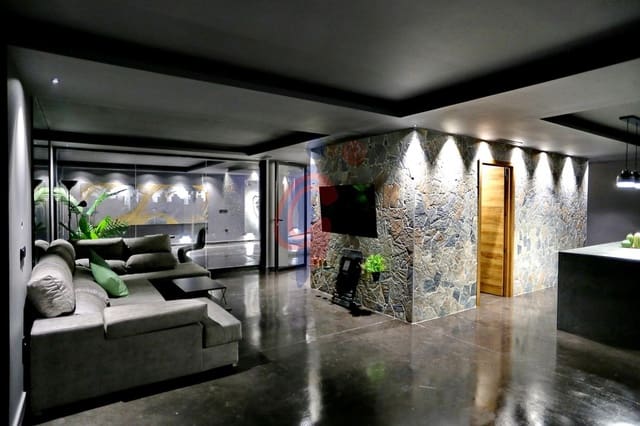 2 soveværelse Lejlighed til salg i Zona Pueblo, Guardamar del Segura med garage - € 140.000 (Ref: 9743161)