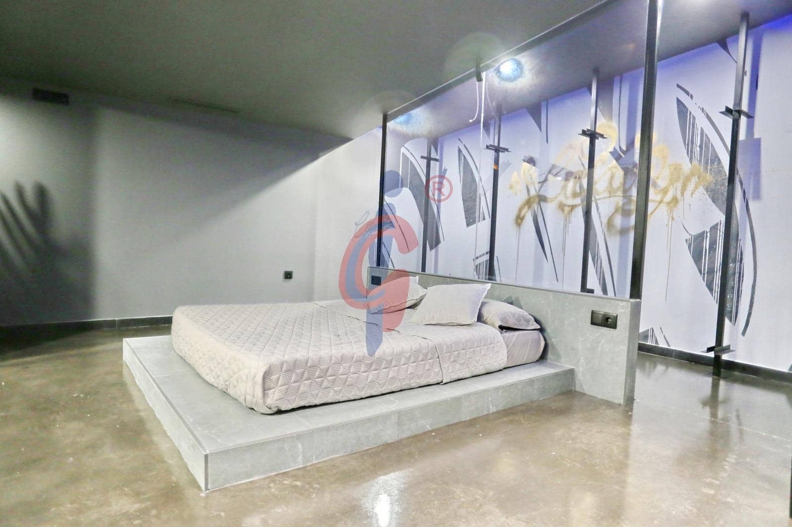 Apartamento de 2 habitaciones en Guardamar del Segura en venta con garaje - 140.000 € (Ref: 9743161)