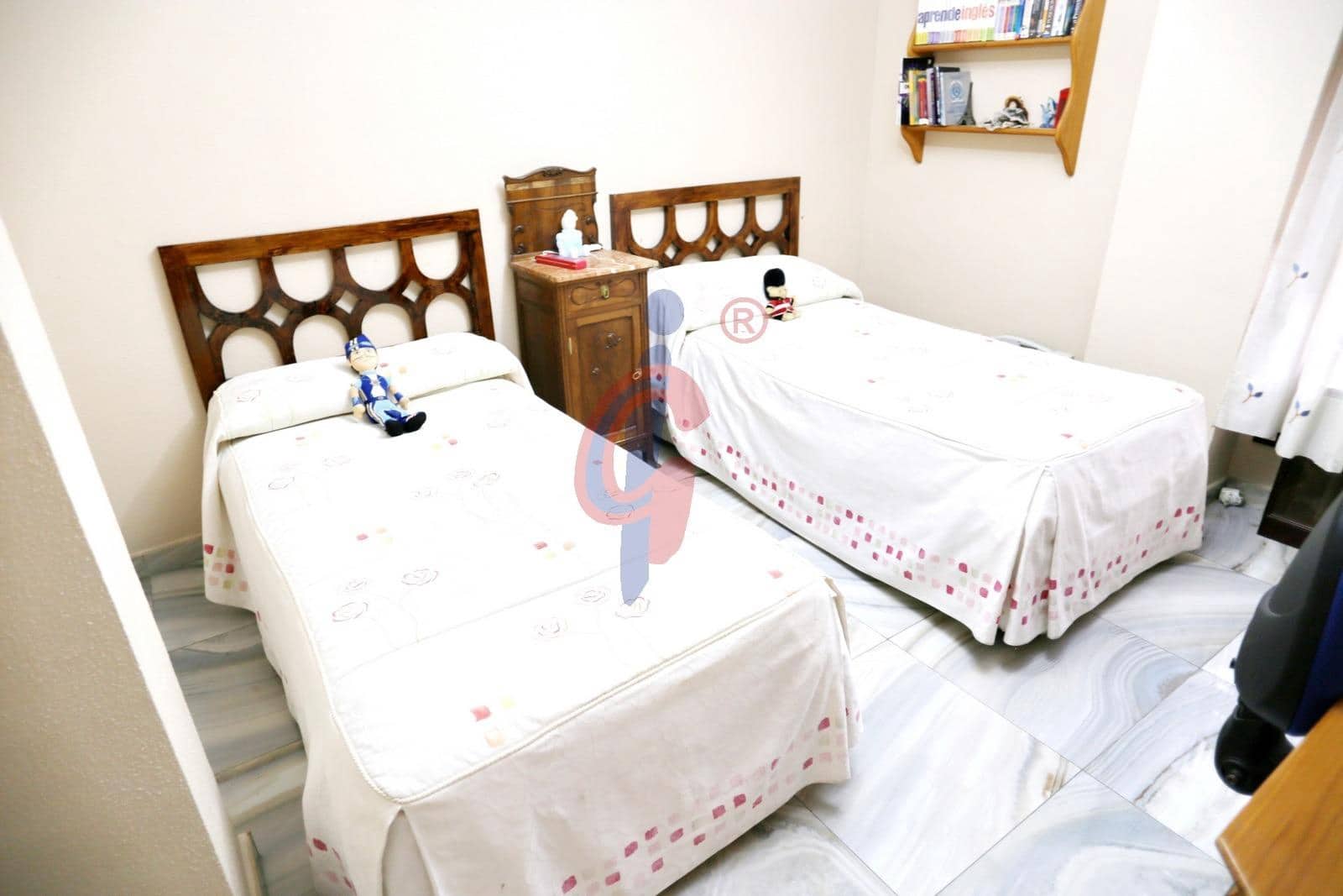 3 soveværelse Lejlighed til salg i Alicante by med garage - € 515.750 (Ref: 9755823)