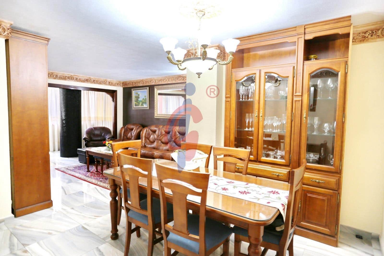 3 soveværelse Lejlighed til salg i Alicante by med garage - € 515.750 (Ref: 9755823)