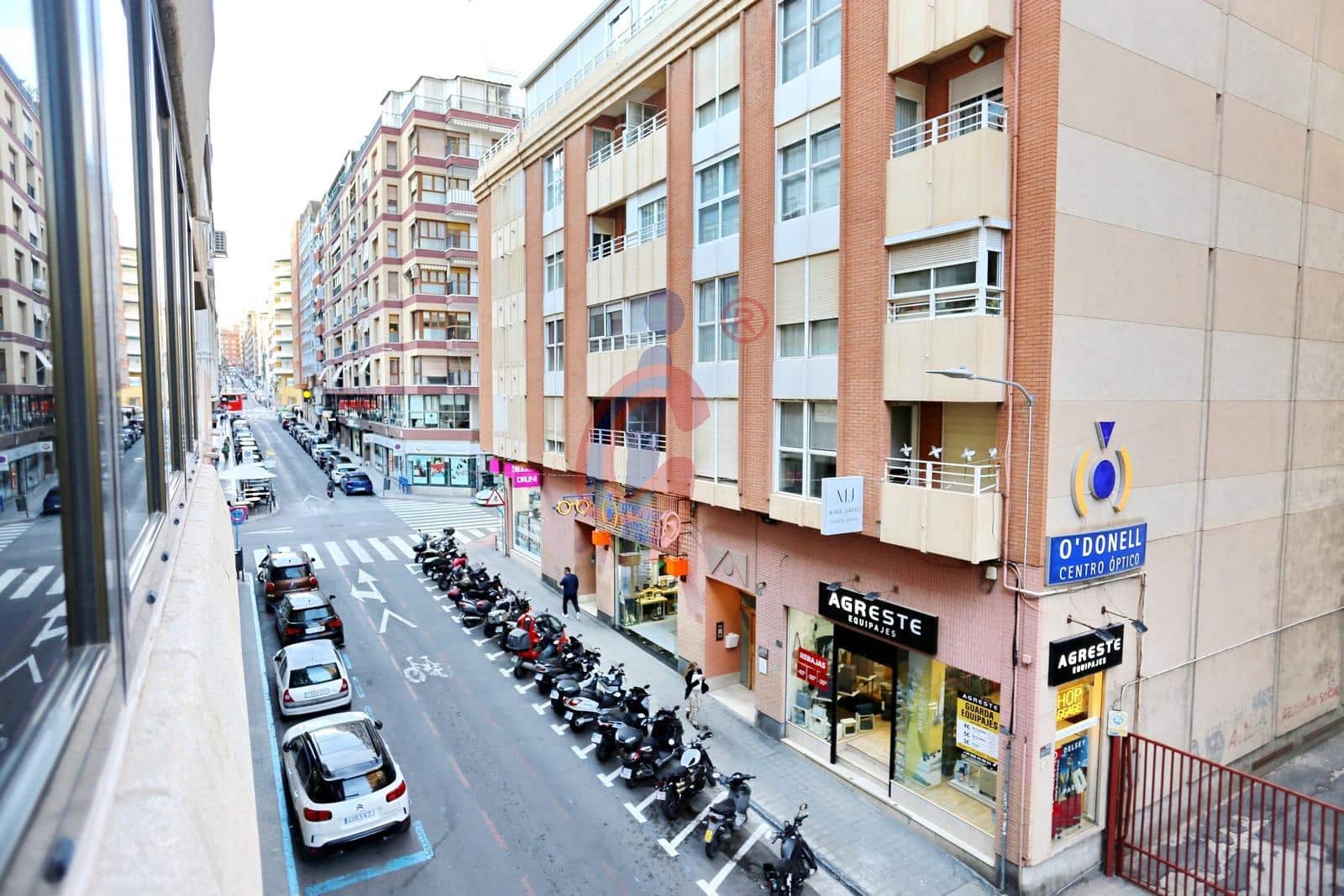 3 soveværelse Lejlighed til salg i Alicante by med garage - € 515.750 (Ref: 9755823)