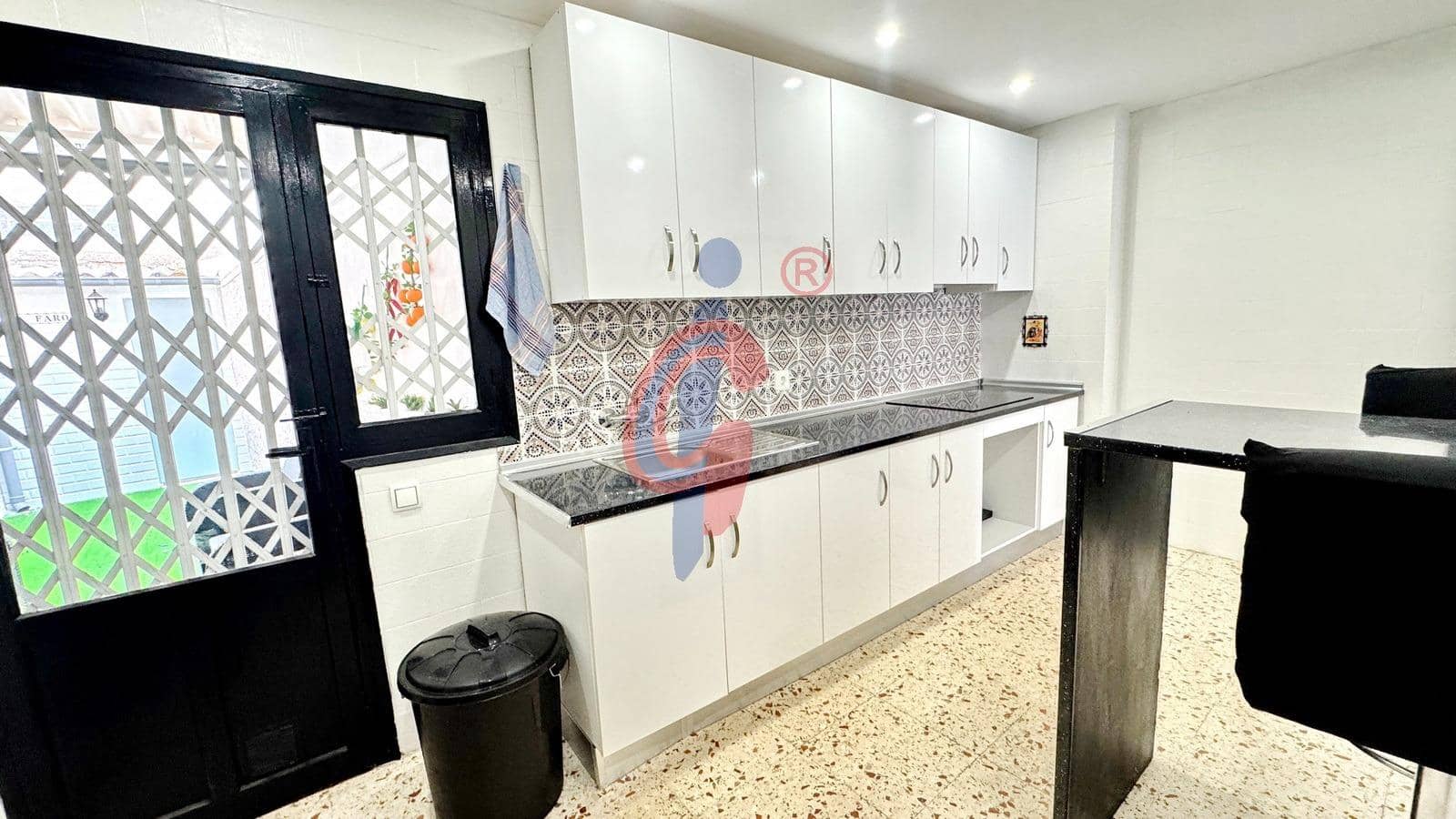 3 slaapkamer Appartement te koop in Guardamar del Segura - € 148.000 (Ref: 9762079)