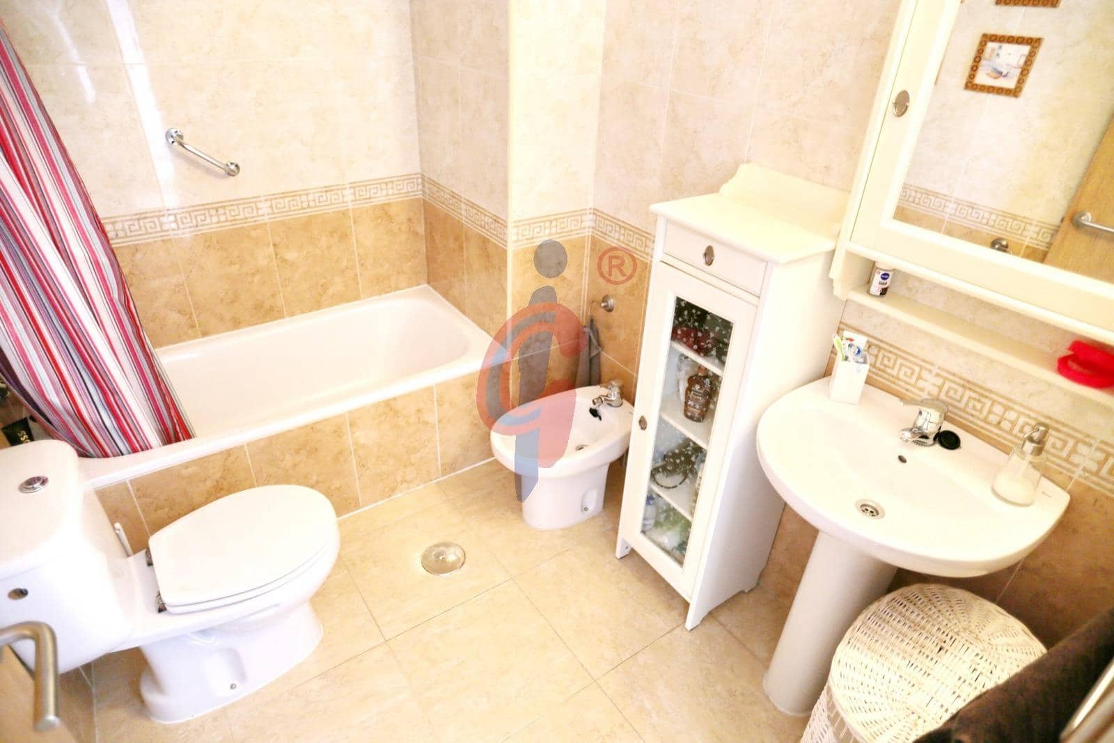 2 slaapkamer Appartement te koop in Guardamar del Segura met zwembad garage - € 179.750 (Ref: 9770727)