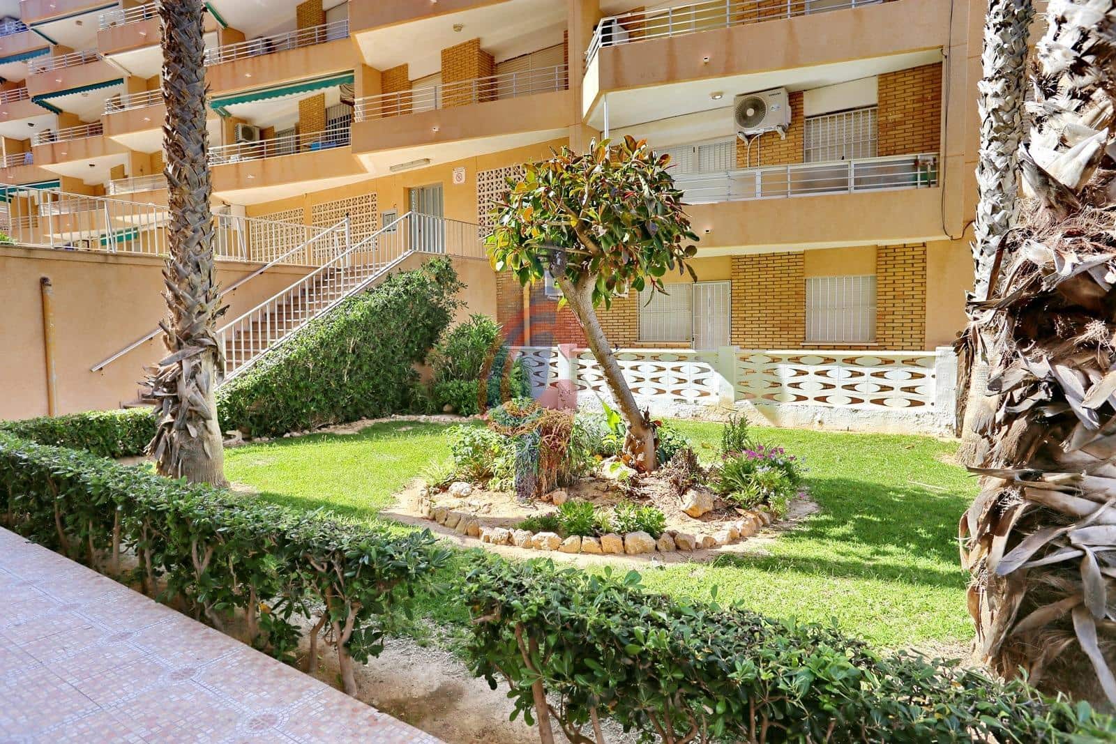 3 bedroom Flat for sale in Guardamar del Segura - € 211,000 (Ref: 9773184)
