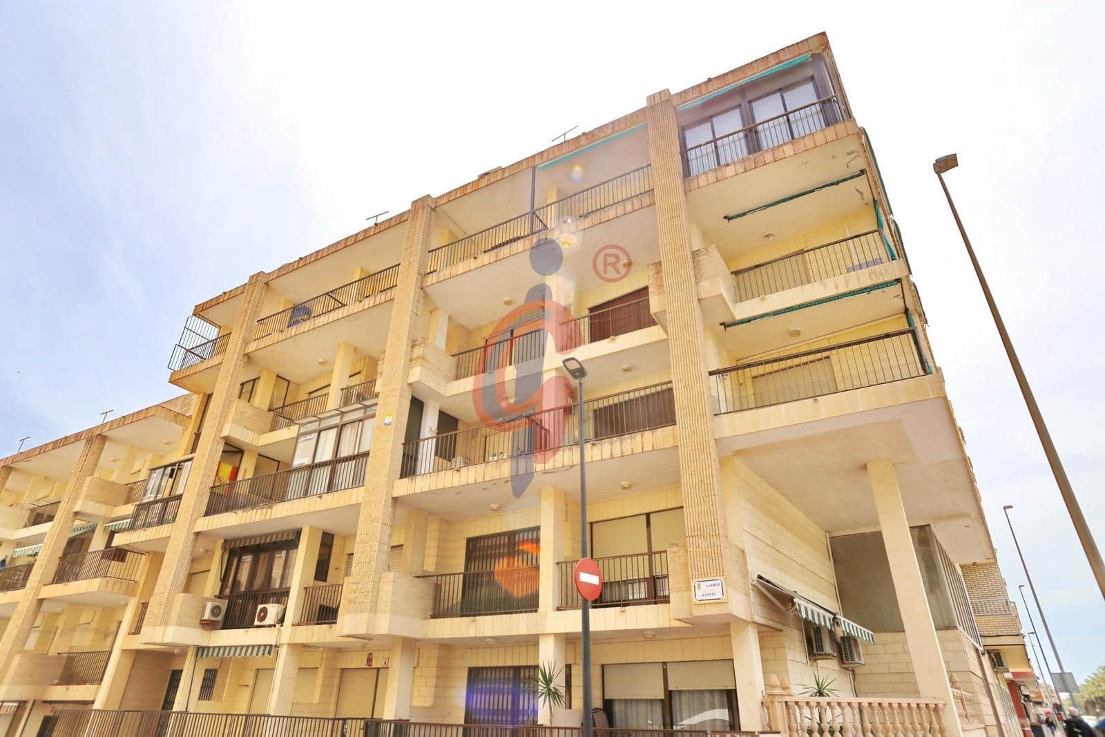 3 slaapkamer Appartement te koop in Guardamar del Segura met garage - € 239.000 (Ref: 9773185)