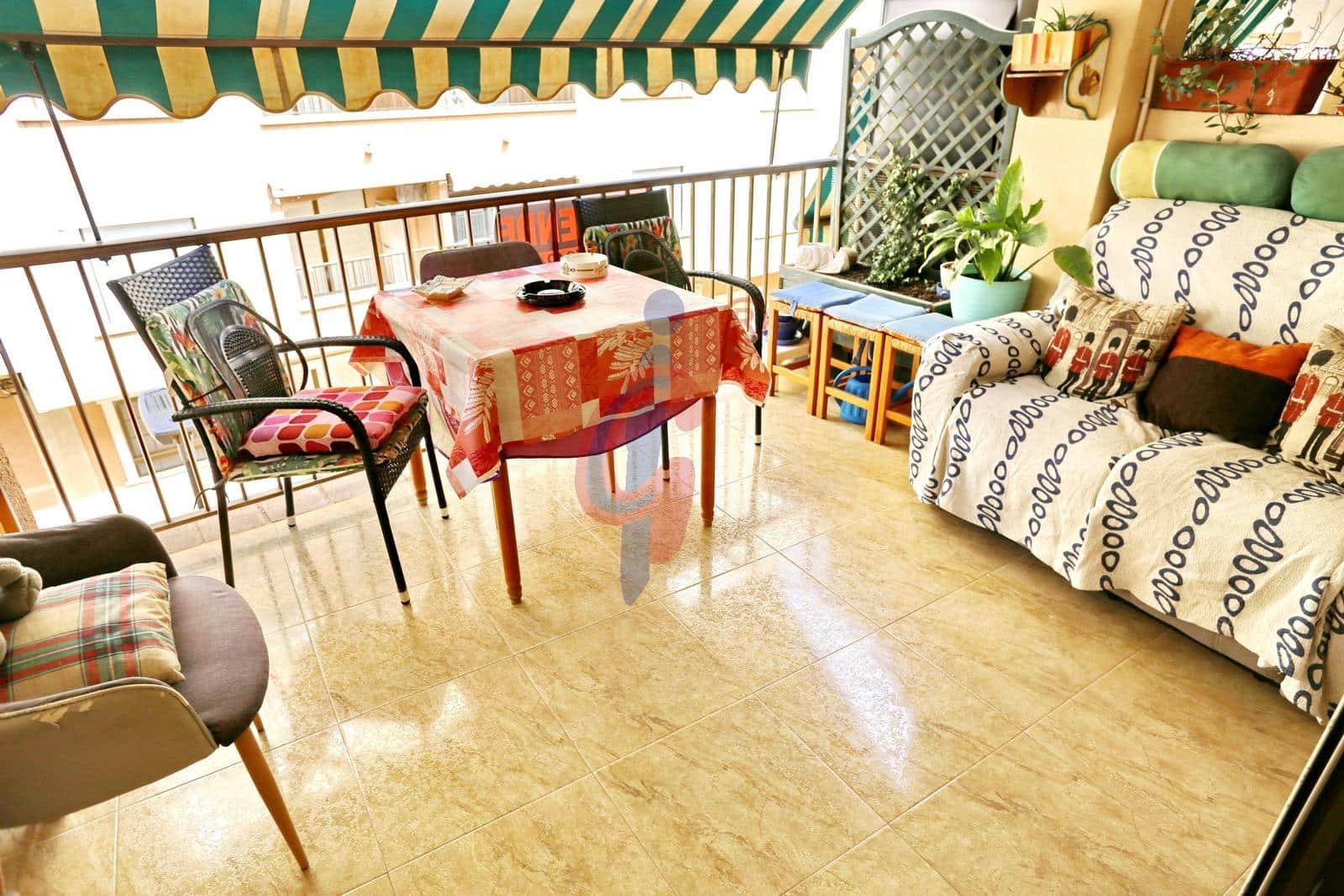 3 slaapkamer Appartement te koop in Guardamar del Segura met garage - € 239.000 (Ref: 9773185)