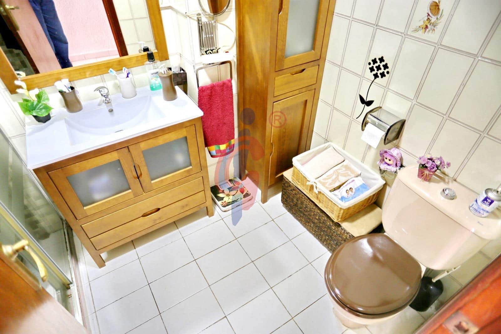 3 slaapkamer Appartement te koop in Guardamar del Segura met garage - € 239.000 (Ref: 9773185)