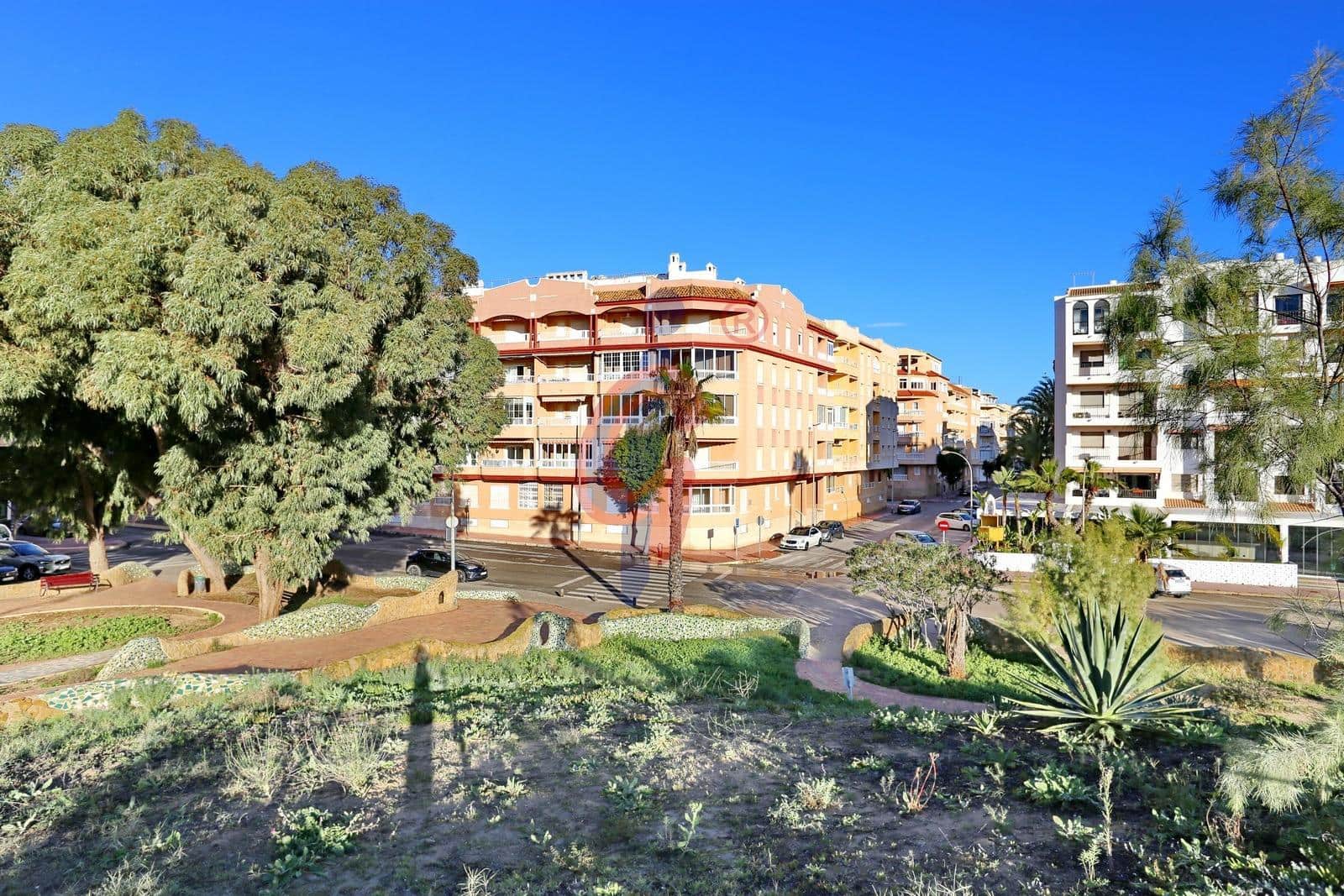 3 slaapkamer Appartement te koop in Guardamar del Segura met garage - € 239.000 (Ref: 9773185)