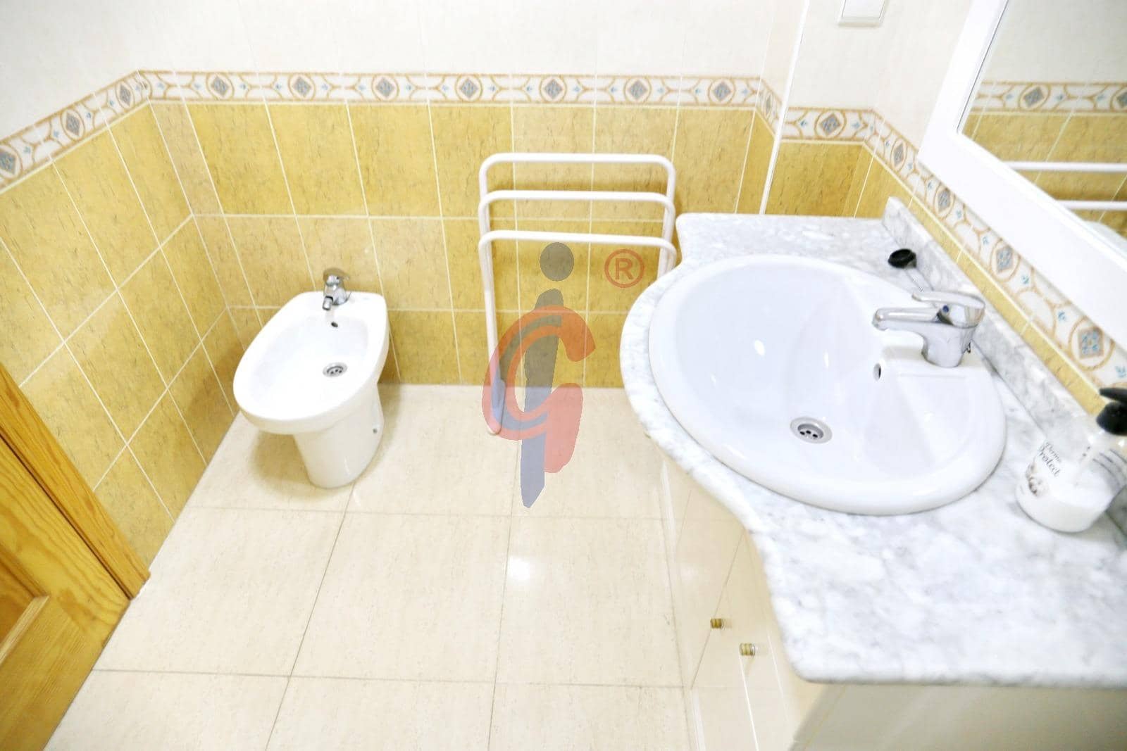 2 soveværelse Lejlighed til salg i Guardamar del Segura med swimmingpool garage - € 169.999 (Ref: 9778272)