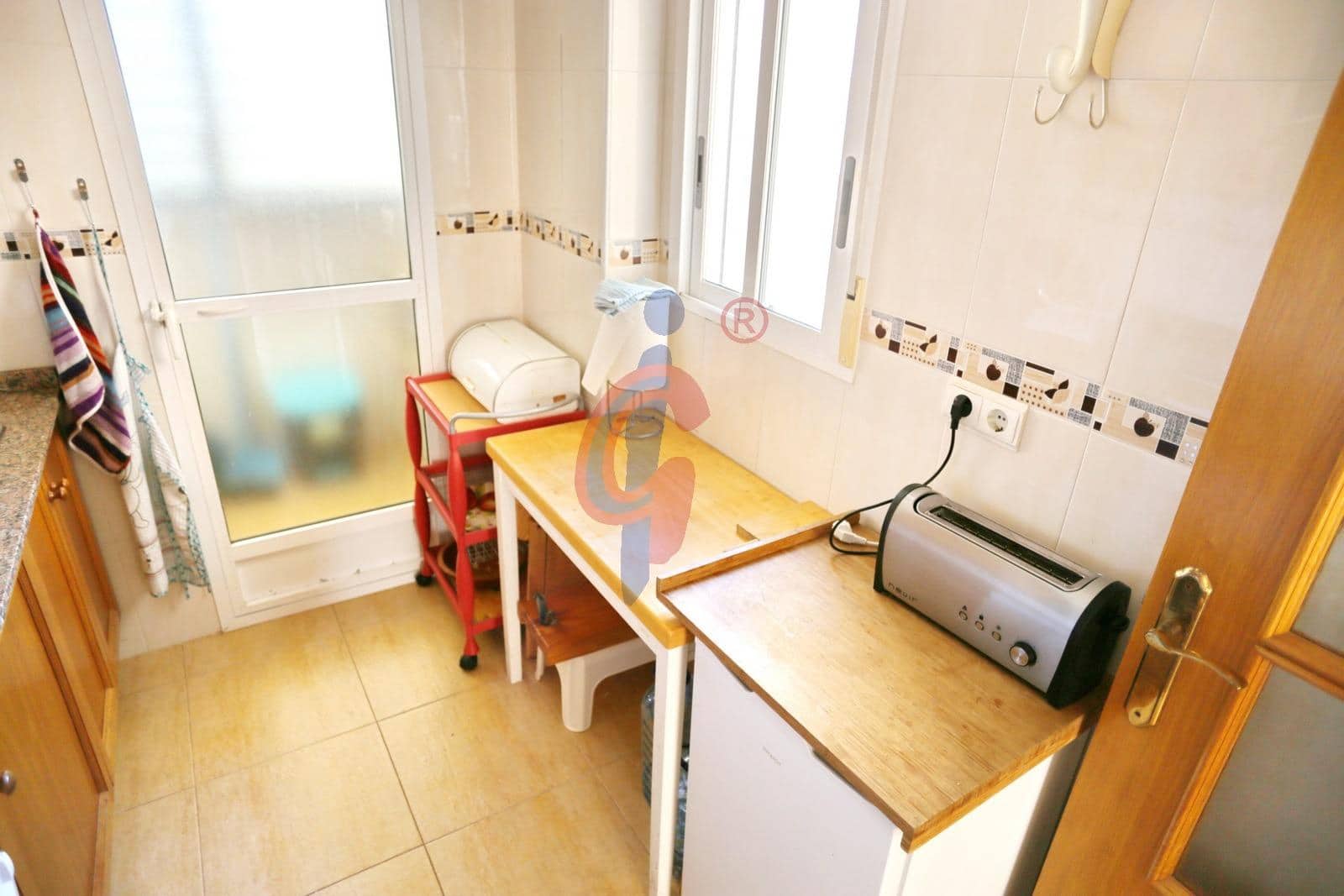 3 soverom Leilighet til salgs i Guardamar del Segura med svømmebasseng garasje - € 199 990 (Ref: 9780689)