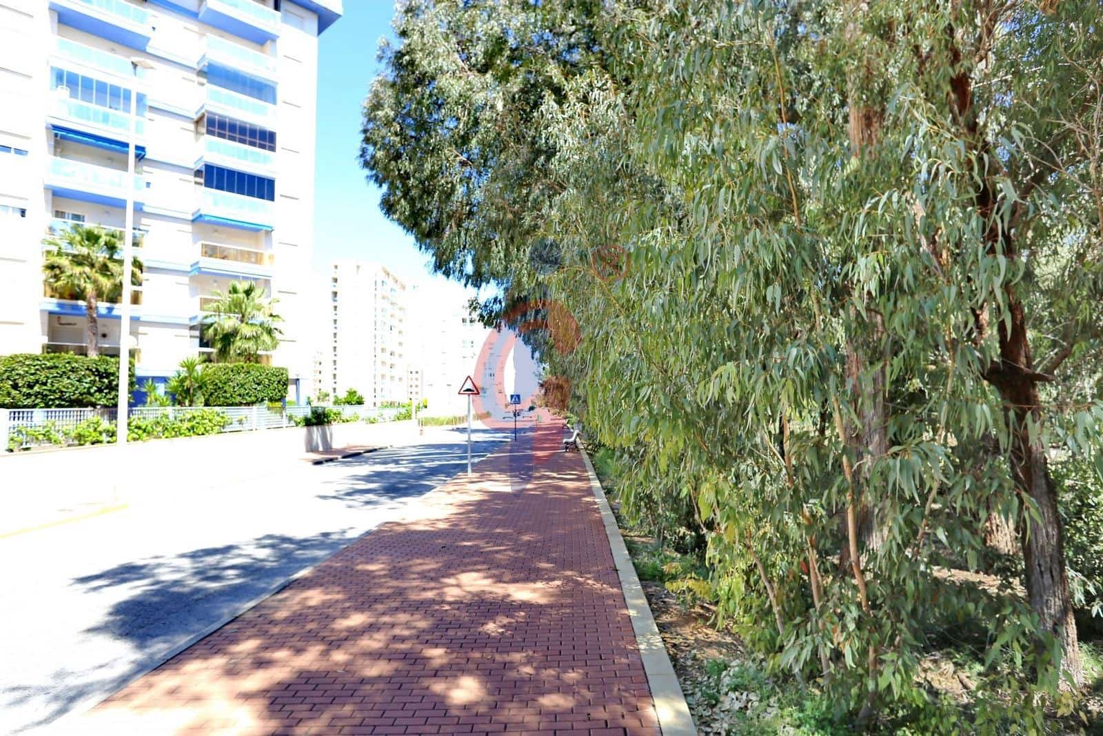 3 soverom Leilighet til salgs i Guardamar del Segura med svømmebasseng garasje - € 199 990 (Ref: 9780689)