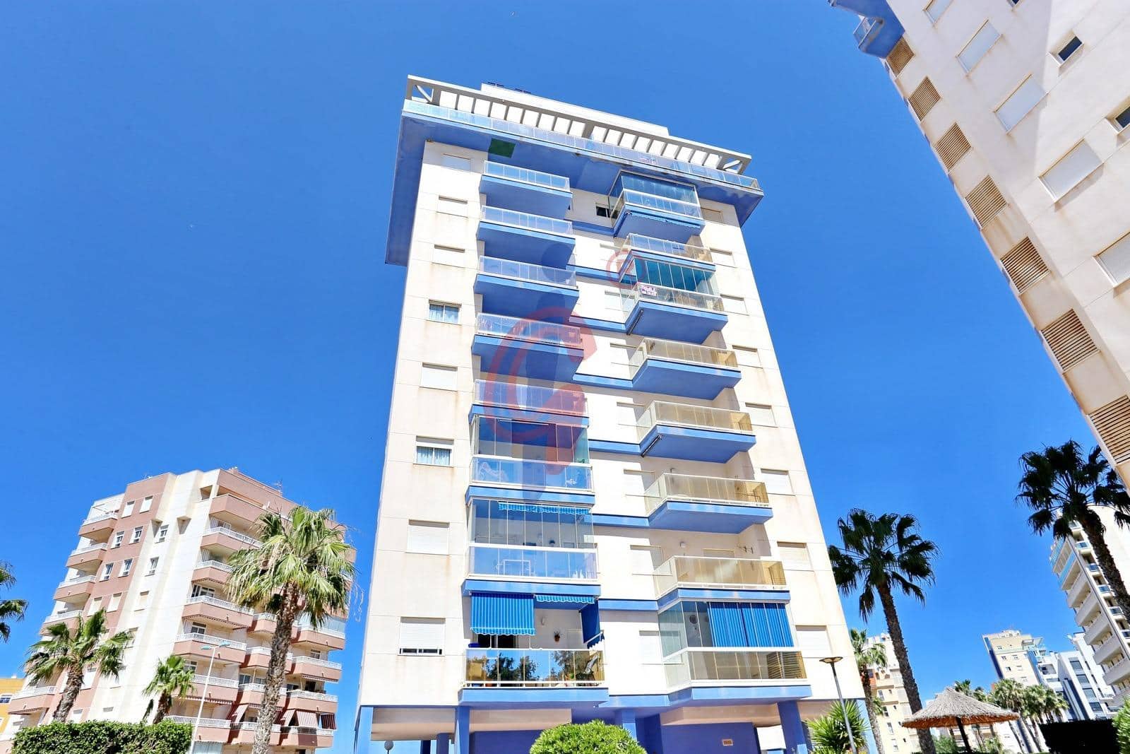 3 soverom Leilighet til salgs i Guardamar del Segura med svømmebasseng garasje - € 199 990 (Ref: 9780689)