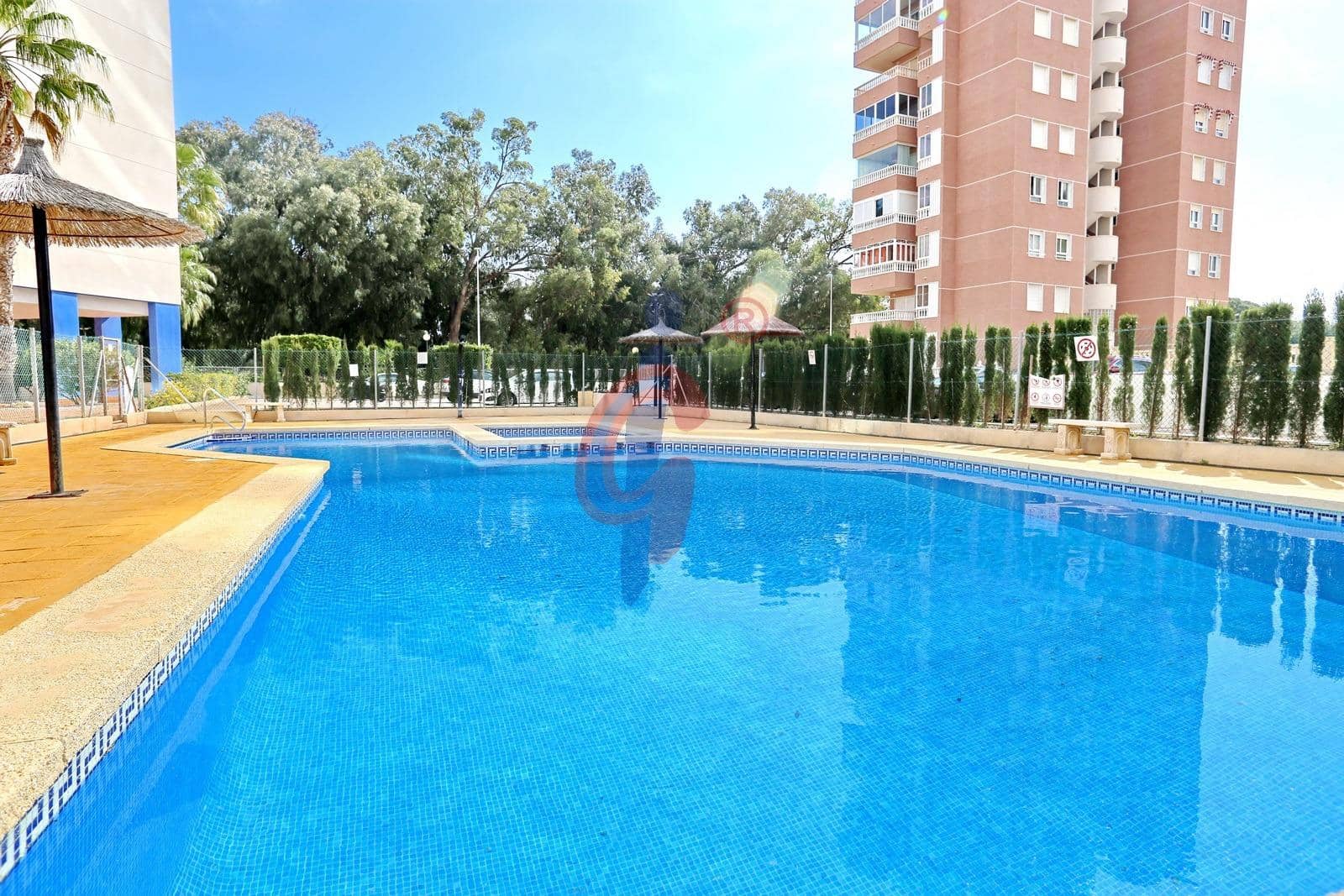 3 soverom Leilighet til salgs i Guardamar del Segura med svømmebasseng garasje - € 199 990 (Ref: 9780689)