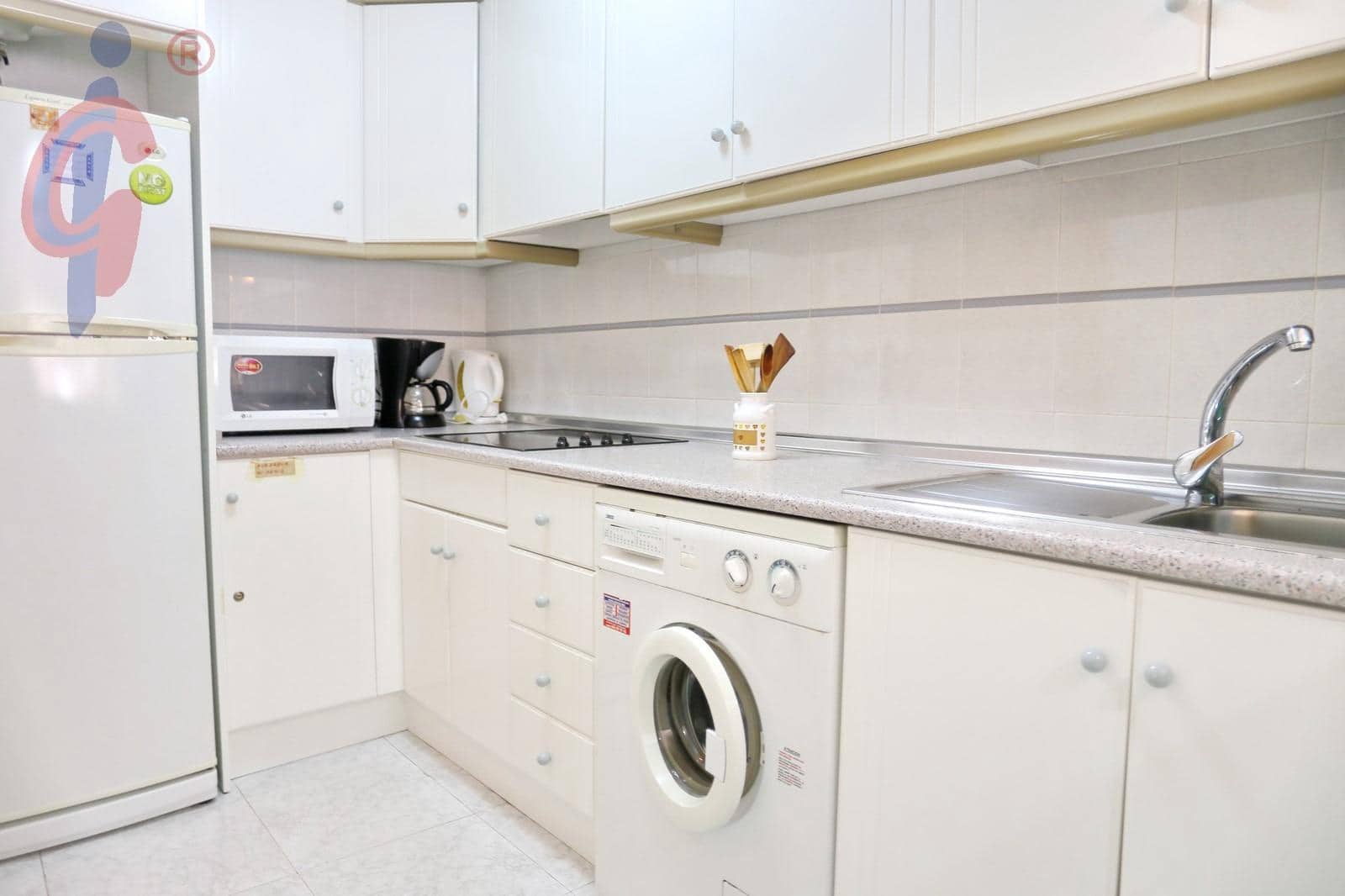 Apartamento de 2 habitaciones en Guardamar del Segura en venta con garaje - 153.000 € (Ref: 9784980)