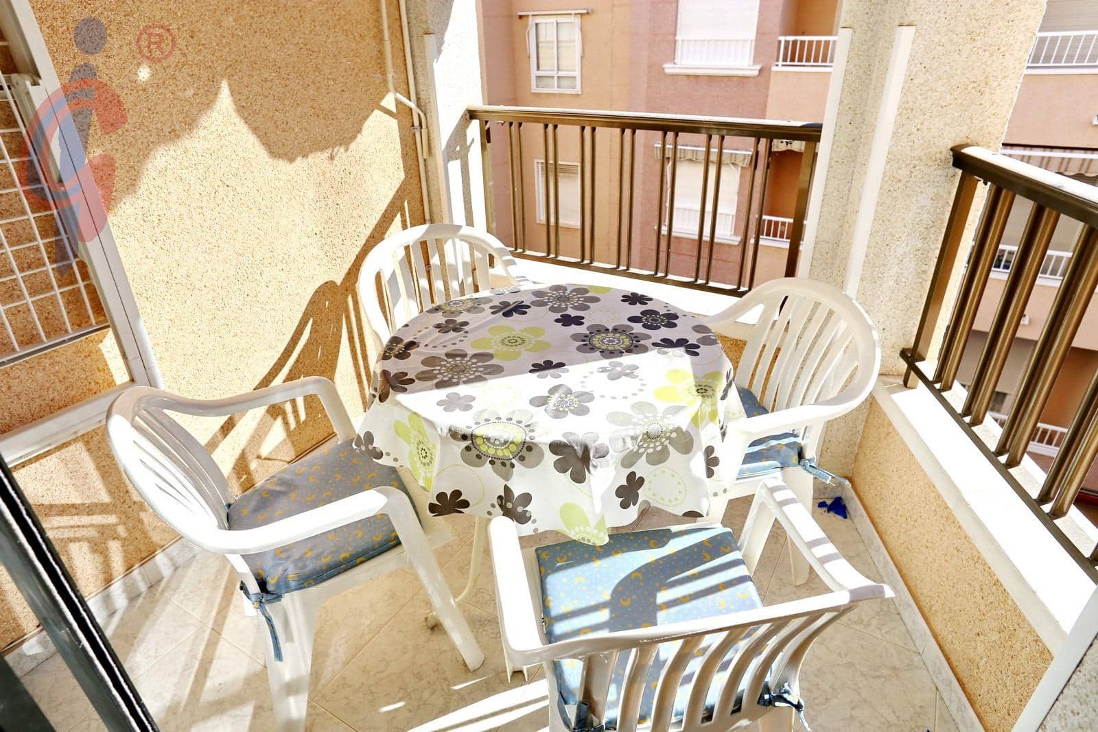 Apartamento de 2 habitaciones en Guardamar del Segura en venta con garaje - 153.000 € (Ref: 9784980)