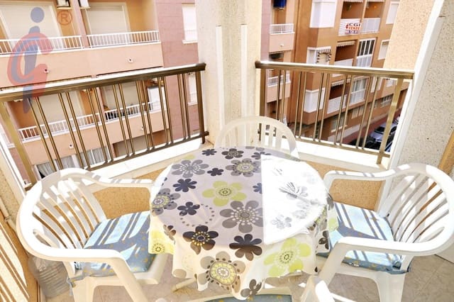 Apartamento de 2 habitaciones en Las Viñas, Guardamar del Segura en venta - 159.000 € (Ref: 9784980)