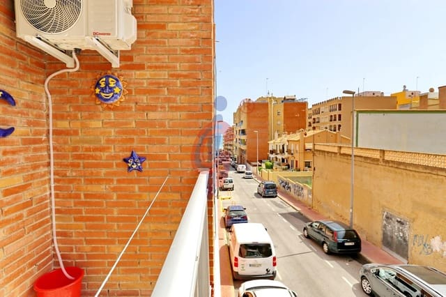 3 soverom Leilighet til leie i Zona Pueblo, Guardamar del Segura med garasje - € 875 (Ref: 9784981)