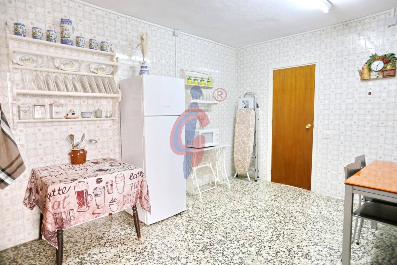 3 soverom Leilighet til leie i Guardamar del Segura med garasje - € 875 (Ref: 9784981)