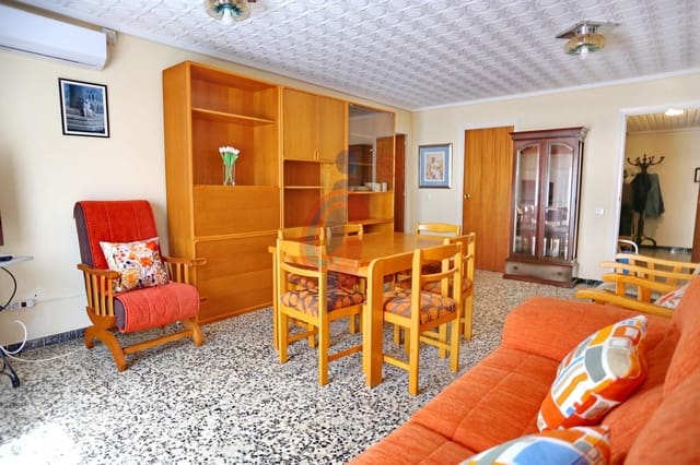 3 soverom Leilighet til leie i Zona Pueblo, Guardamar del Segura med garasje - € 875 (Ref: 9784981)