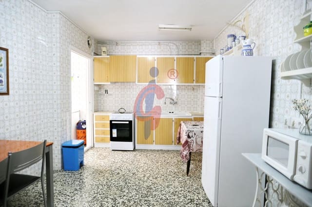 3 soverom Leilighet til leie i Zona Pueblo, Guardamar del Segura med garasje - € 875 (Ref: 9784981)