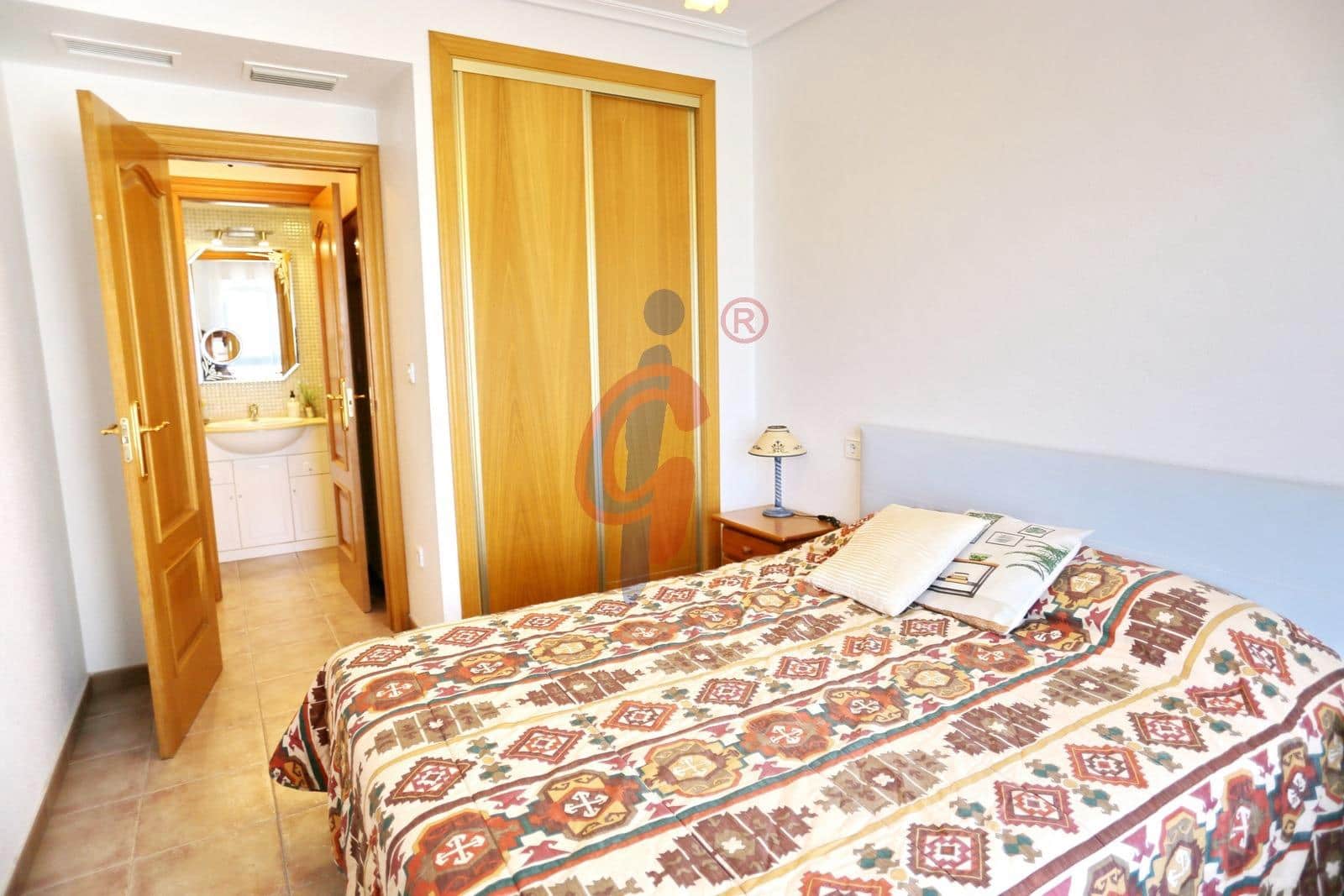 2 soverom Leilighet til salgs i Guardamar del Segura med svømmebasseng garasje - € 146 000 (Ref: 9784982)