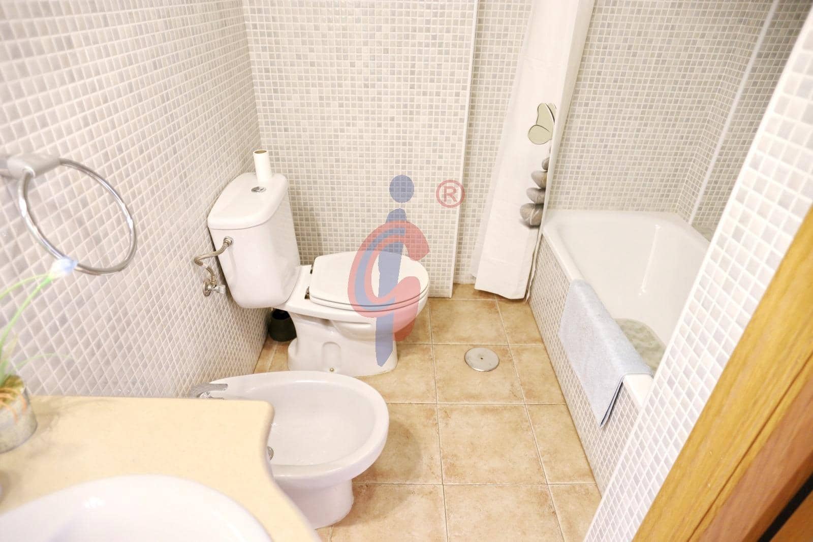 2 soverom Leilighet til salgs i Guardamar del Segura med svømmebasseng garasje - € 146 000 (Ref: 9784982)