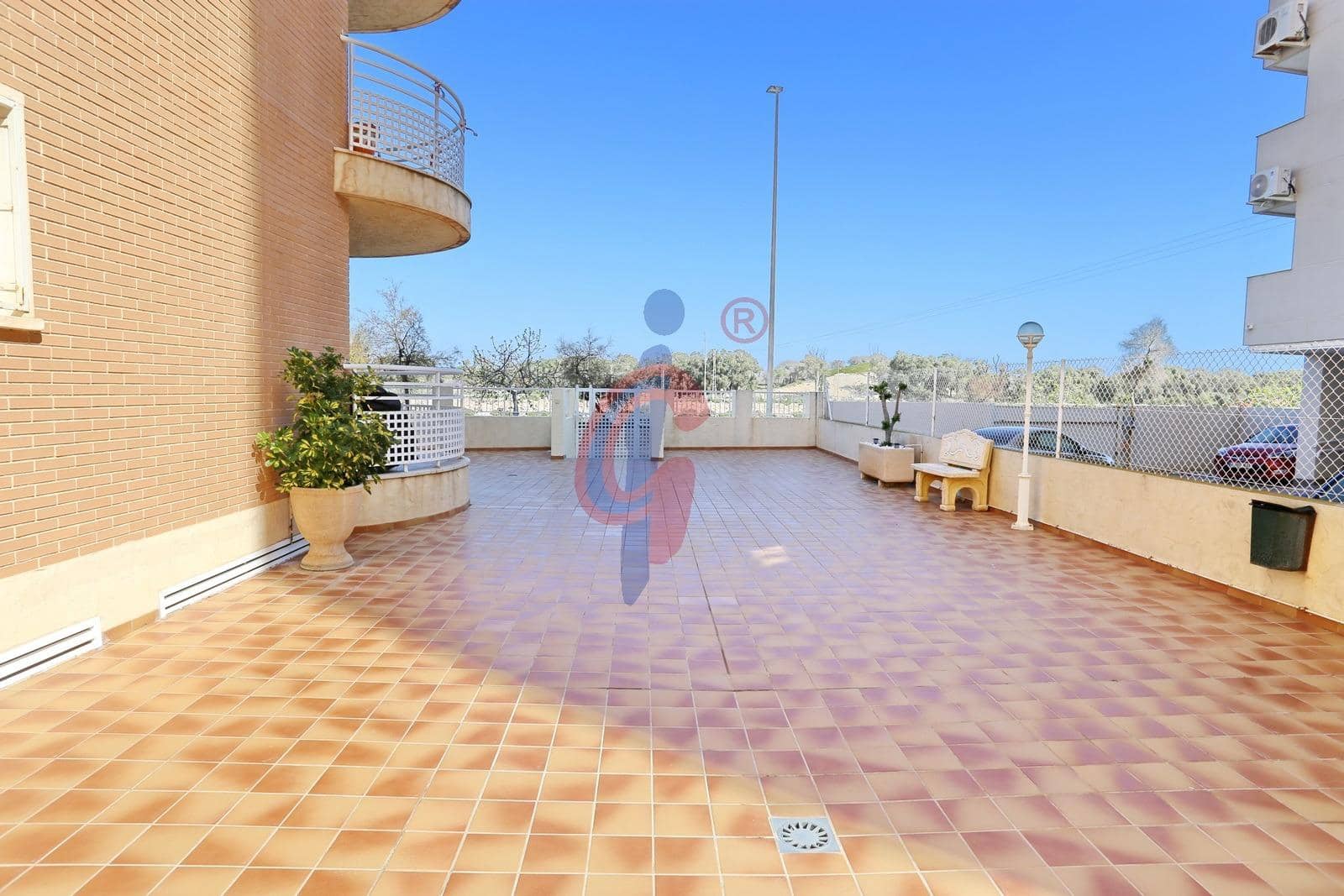 2 soverom Leilighet til salgs i Guardamar del Segura med svømmebasseng garasje - € 146 000 (Ref: 9784982)