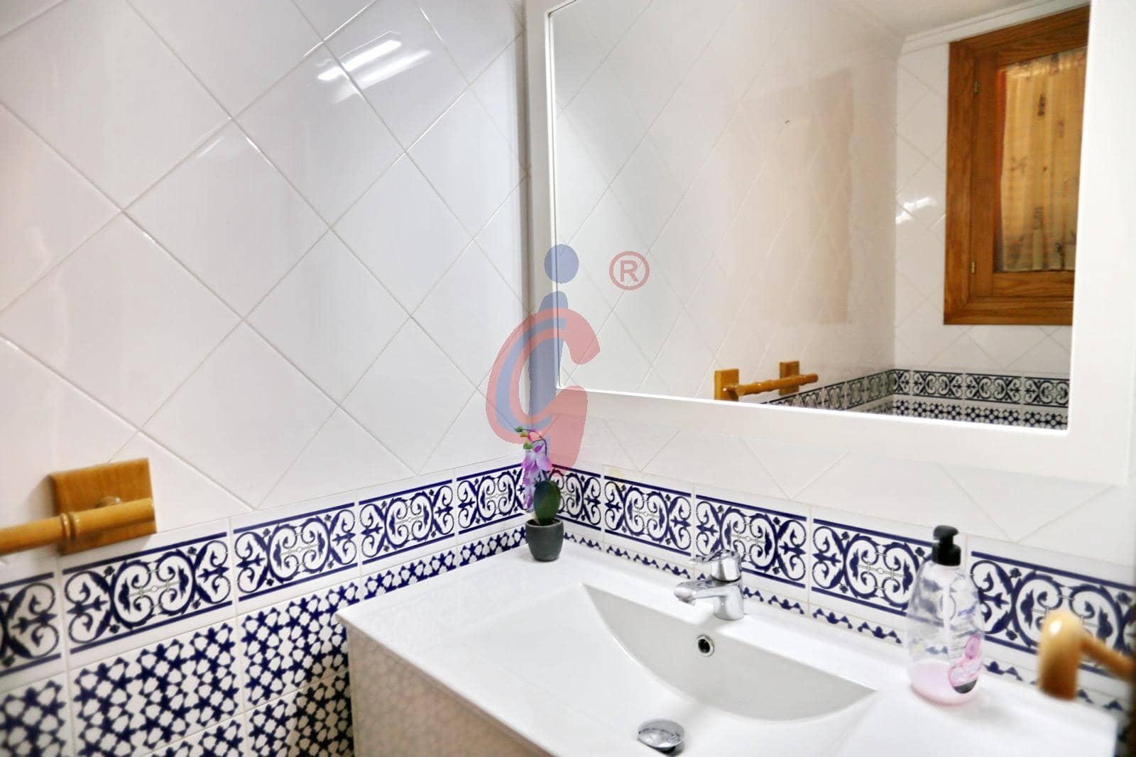 3 soverom Rekkehus til salgs i Guardamar del Segura med garasje - € 395 000 (Ref: 9791153)