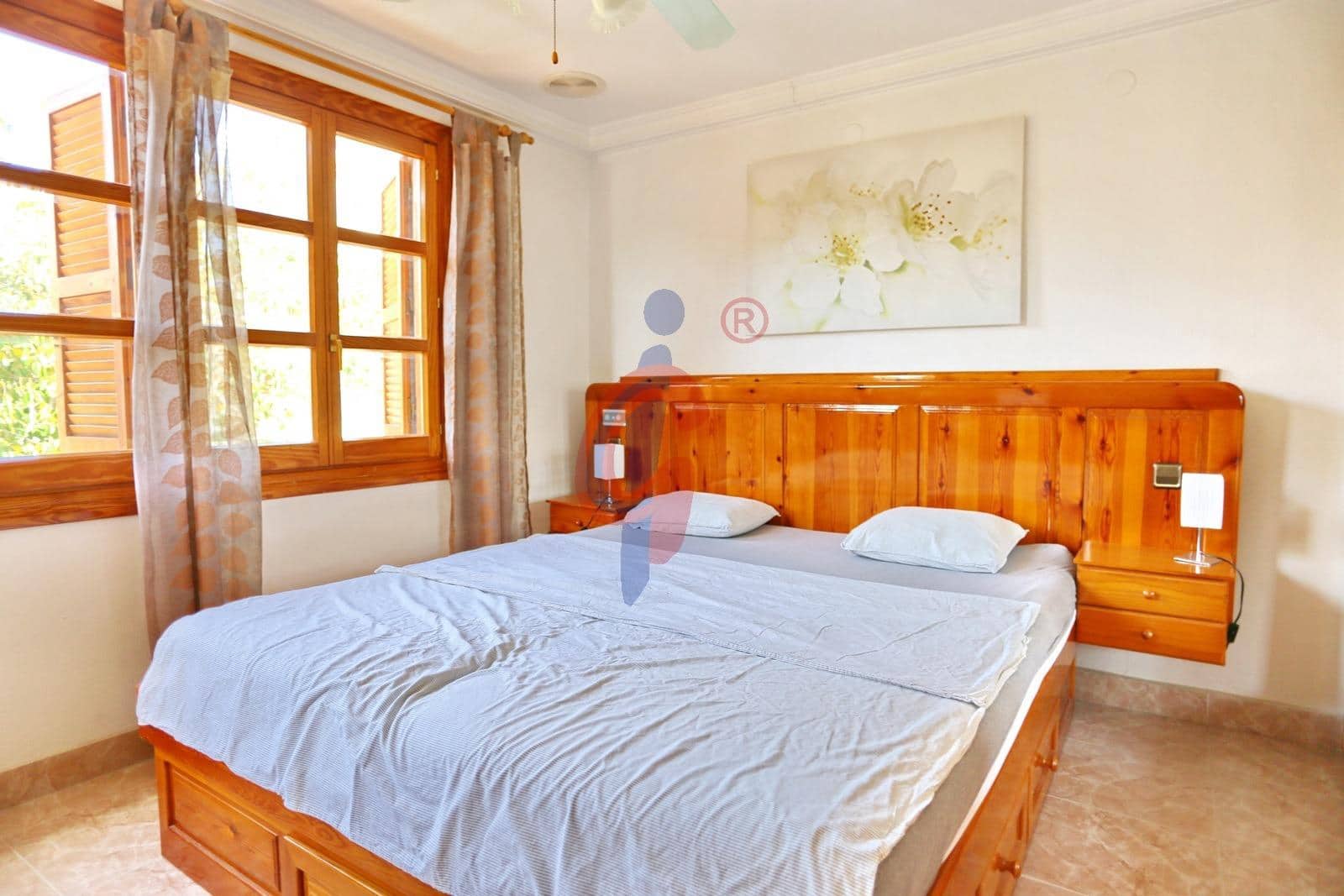 3 soverom Rekkehus til salgs i Guardamar del Segura med garasje - € 395 000 (Ref: 9791153)