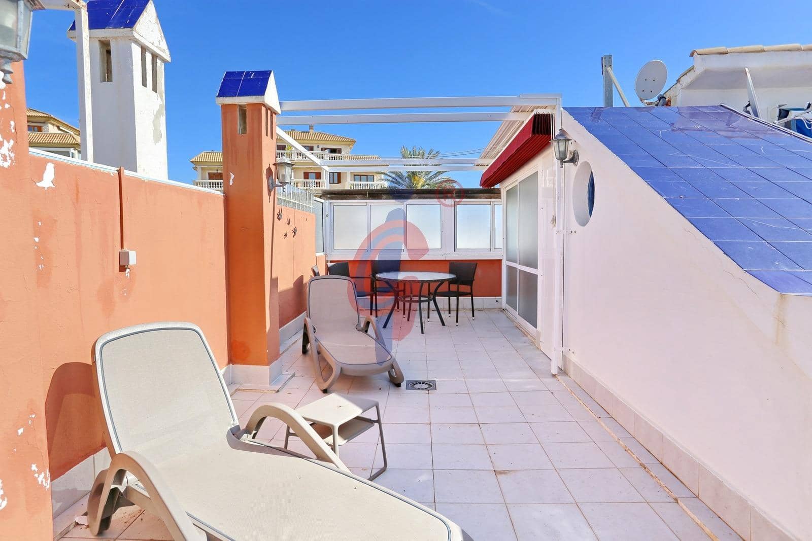 3 soverom Rekkehus til salgs i Guardamar del Segura med garasje - € 395 000 (Ref: 9791153)