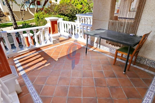 3 sovrum Radhus till salu i El Moncayo - El Pòrtic, Guardamar del Segura med garage - 395 000 € (Ref: 9791153)