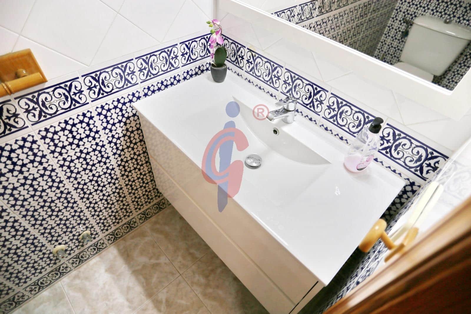 3 soverom Rekkehus til salgs i Guardamar del Segura med garasje - € 395 000 (Ref: 9791153)