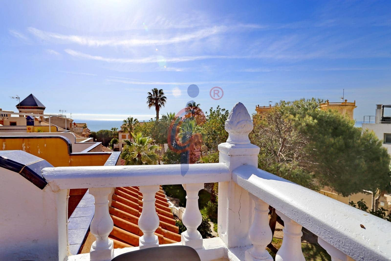 3 soverom Rekkehus til salgs i Guardamar del Segura med garasje - € 395 000 (Ref: 9791153)