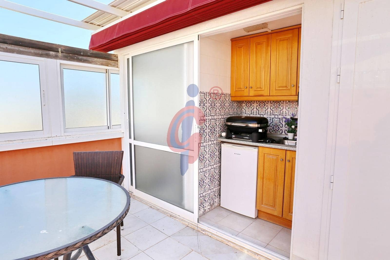 3 soverom Rekkehus til salgs i Guardamar del Segura med garasje - € 395 000 (Ref: 9791153)