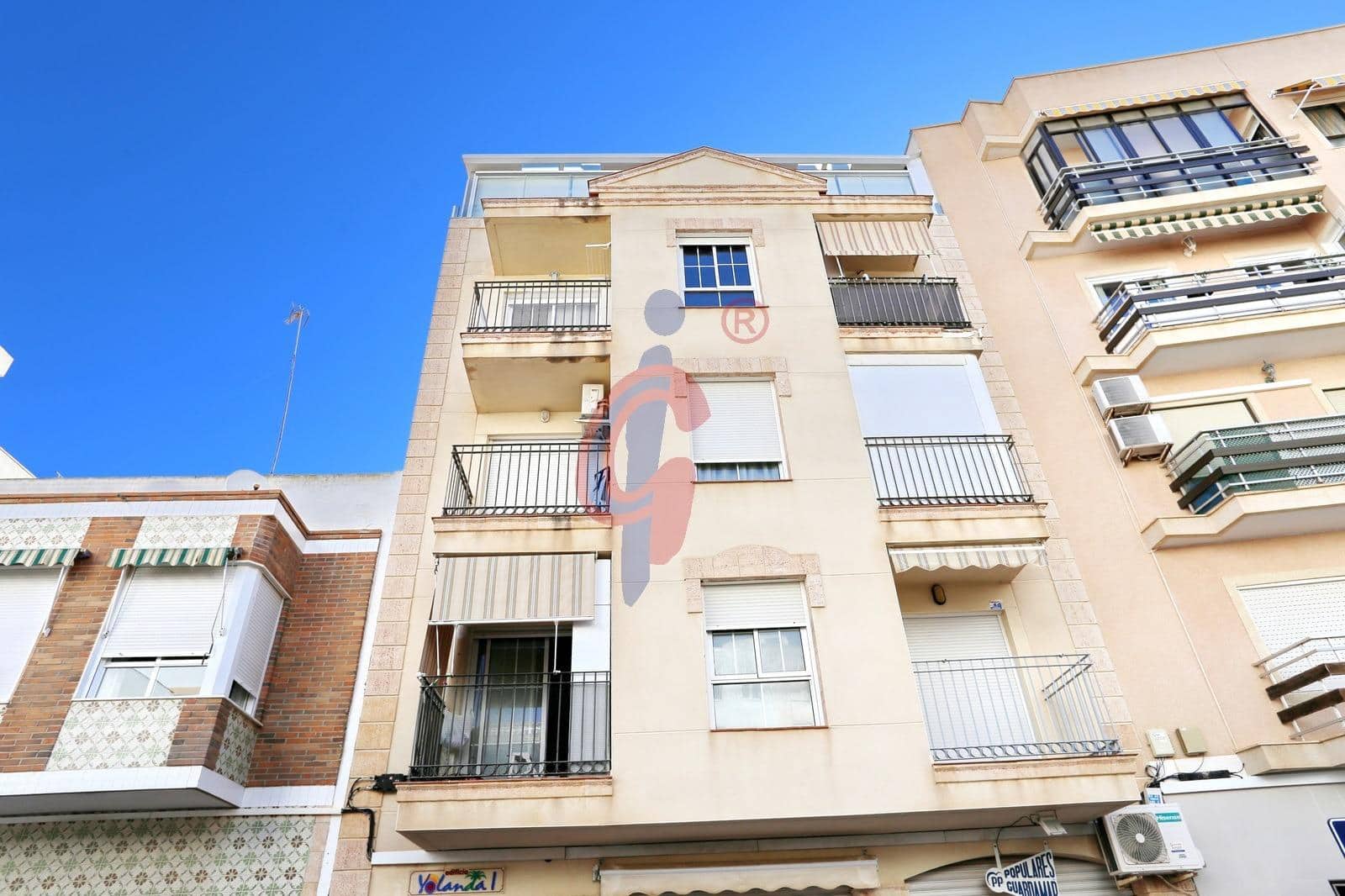 3 sypialnia Penthouse na sprzedaż w Guardamar del Segura z garażem - 325 000 € (Ref: 9794761)