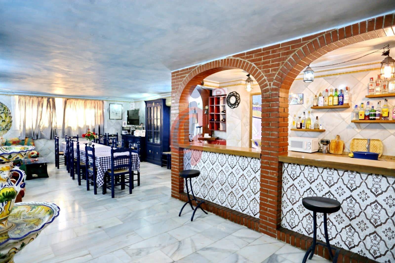 3 sypialnia Penthouse na sprzedaż w Guardamar del Segura z garażem - 325 000 € (Ref: 9794761)