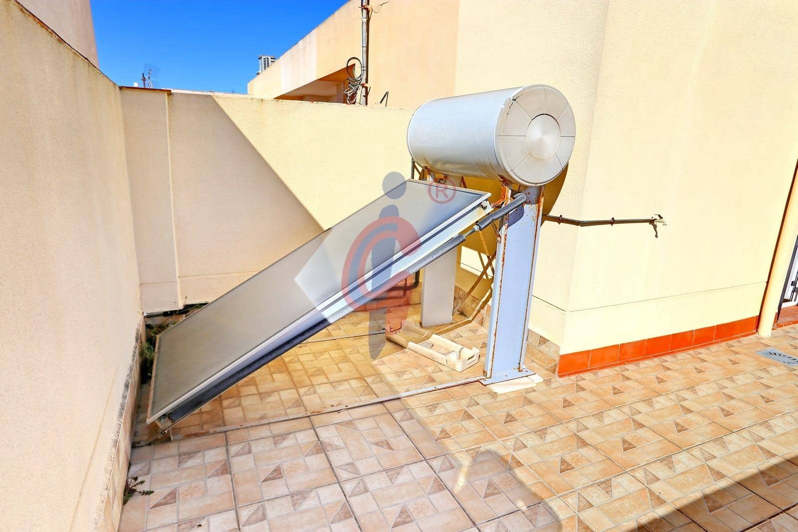 3 sypialnia Penthouse na sprzedaż w Guardamar del Segura z garażem - 325 000 € (Ref: 9794761)