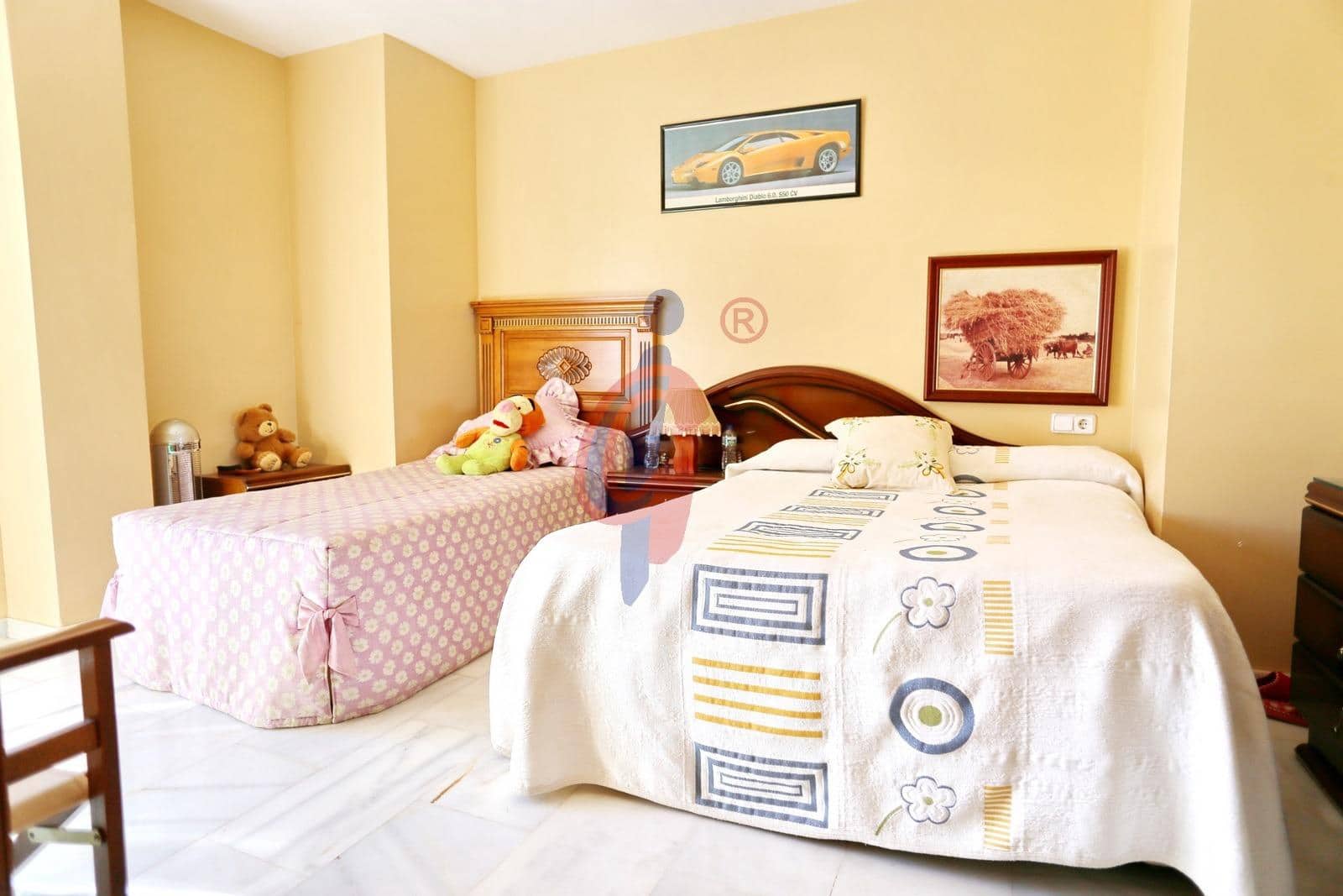 3 sypialnia Penthouse na sprzedaż w Guardamar del Segura z garażem - 325 000 € (Ref: 9794761)