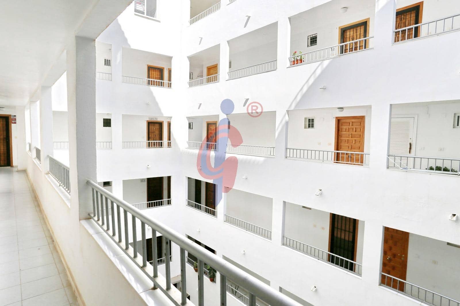 Studio til salg i La Mata med swimmingpool - € 78.500 (Ref: 9806558)