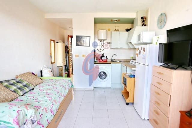 Studio til salg i La Mata, Torrevieja med swimmingpool - € 78.500 (Ref: 9806558)