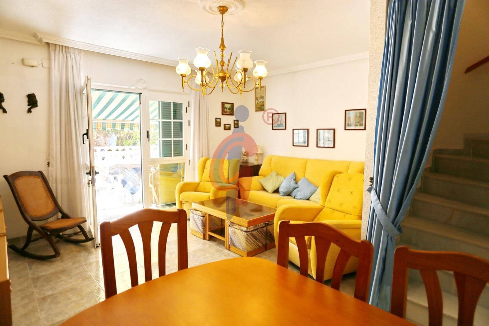 2 Zimmer Reihenhaus zu vermieten in Guardamar del Segura mit Garage - 1.000 € (Ref: 9806559)