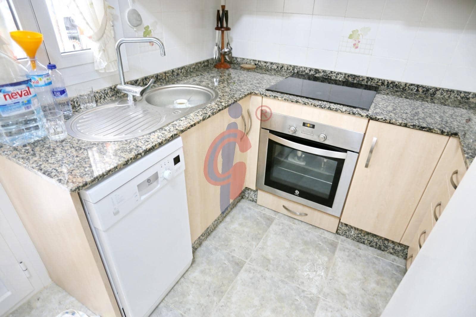 2 Zimmer Reihenhaus zu vermieten in Guardamar del Segura mit Garage - 1.000 € (Ref: 9806559)