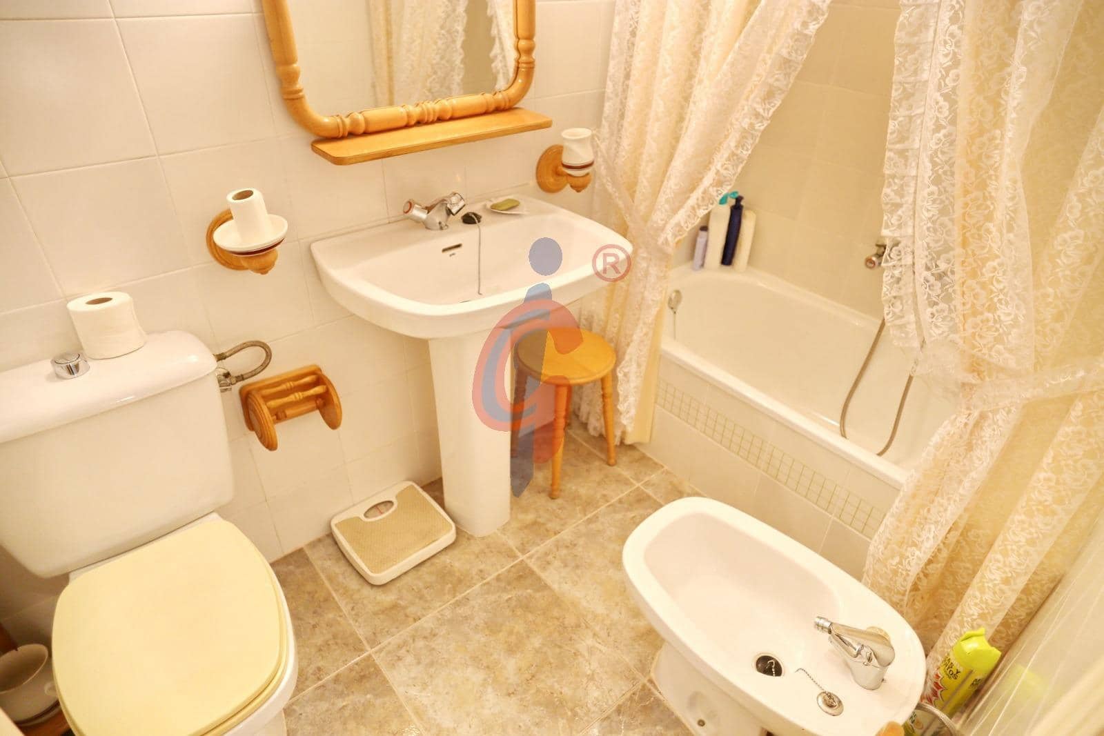 2 Zimmer Reihenhaus zu vermieten in Guardamar del Segura mit Garage - 1.000 € (Ref: 9806559)