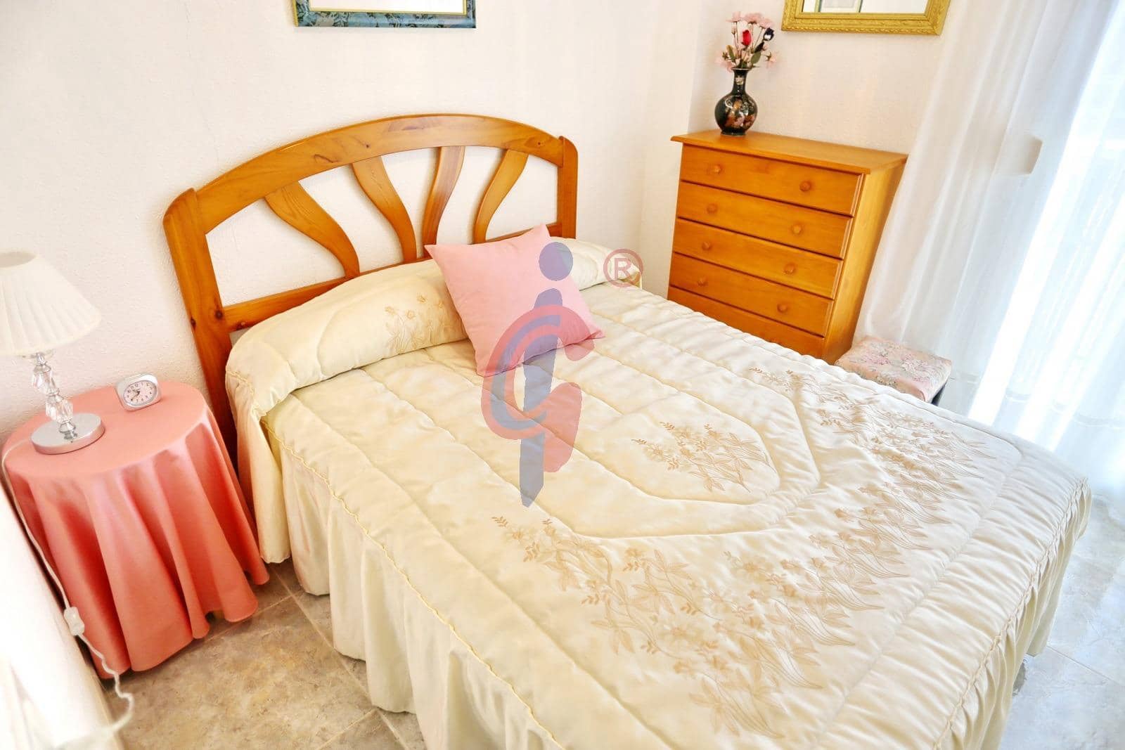 2 Zimmer Reihenhaus zu vermieten in Guardamar del Segura mit Garage - 1.000 € (Ref: 9806559)