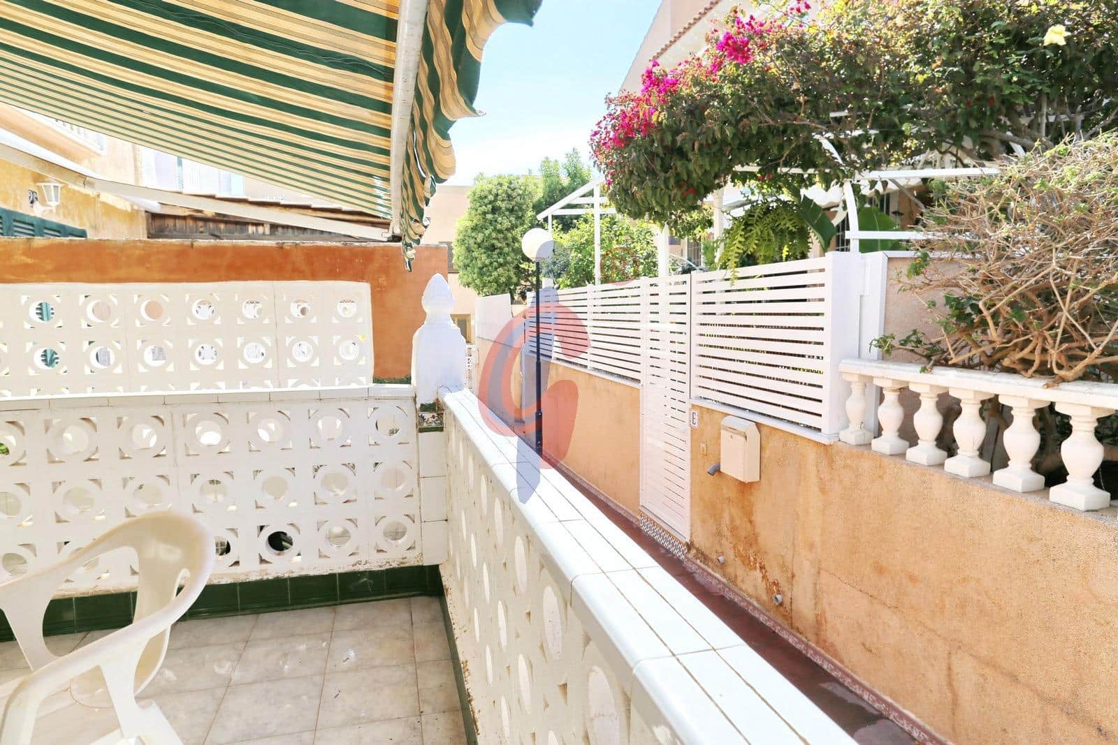 2 Zimmer Reihenhaus zu vermieten in Guardamar del Segura mit Garage - 1.000 € (Ref: 9806559)