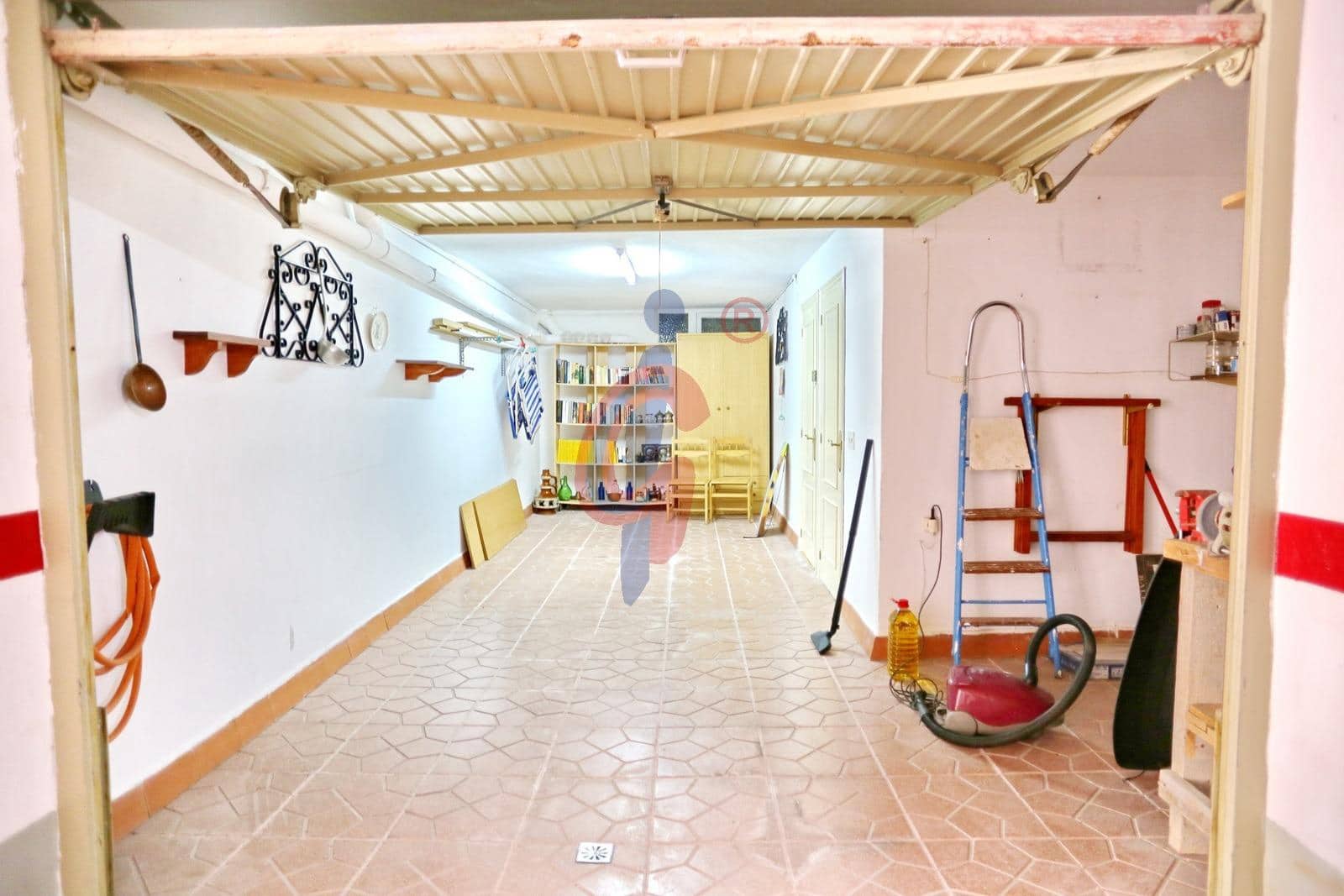 2 Zimmer Reihenhaus zu vermieten in Guardamar del Segura mit Garage - 1.000 € (Ref: 9806559)