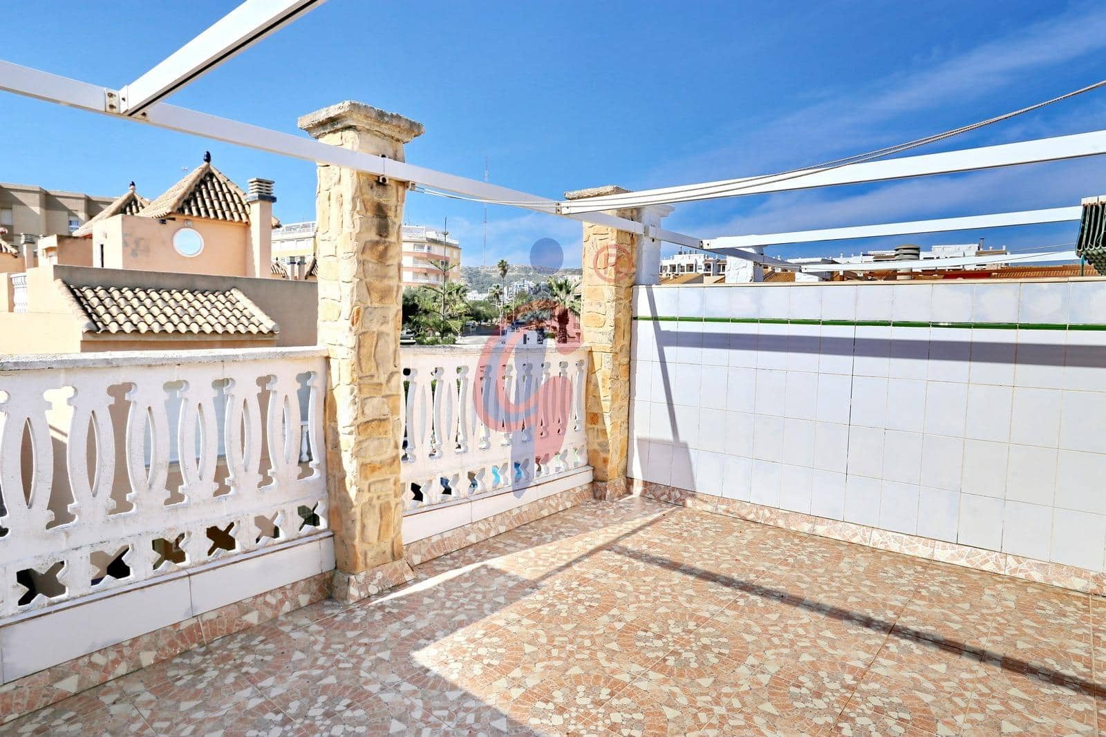 2 Zimmer Reihenhaus zu vermieten in Guardamar del Segura mit Garage - 1.000 € (Ref: 9806559)