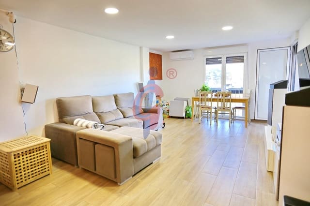 3 Zimmer Apartment zu verkaufen in Zona Pueblo, Guardamar del Segura mit Garage - 220.000 € (Ref: 9808075)