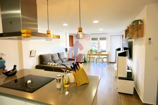 3 Zimmer Apartment zu verkaufen in Zona Pueblo, Guardamar del Segura mit Garage - 220.000 € (Ref: 9808075)